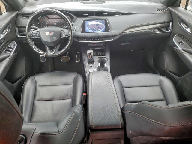 Cadillac XT4 Sport Image 2