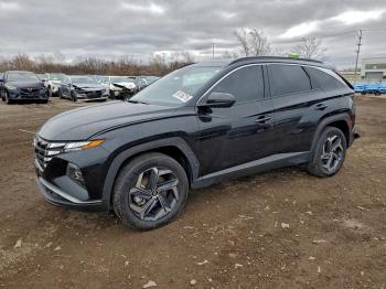  Salvage Hyundai TUCSON