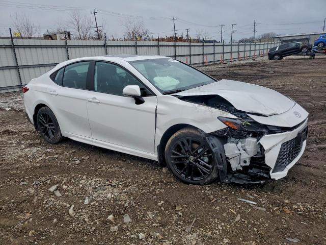 Toyota Camry Xse Image 4