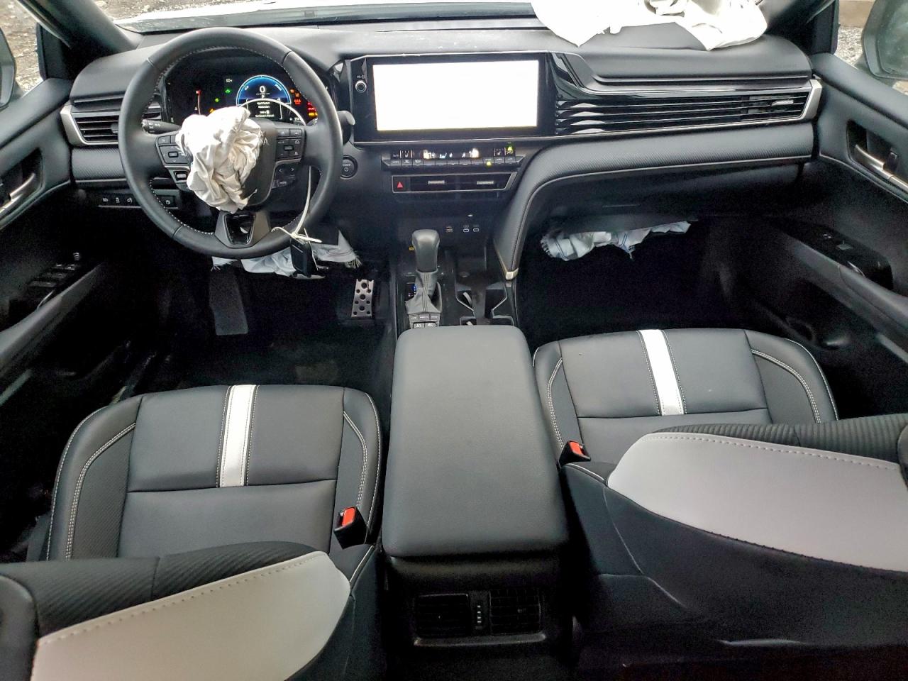 Toyota Camry Xse Image 6