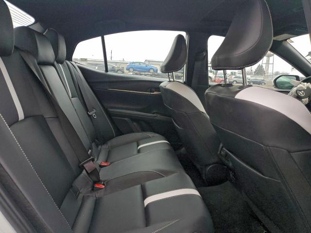 Toyota Camry Xse Image 9