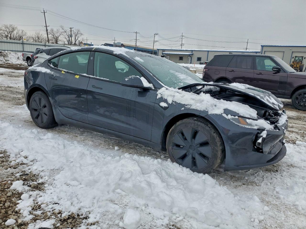 Tesla Model 3 Image 4