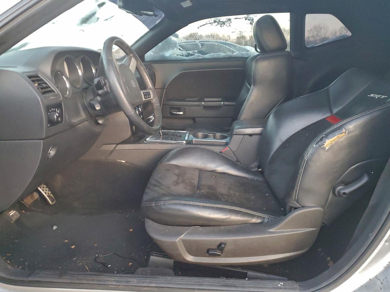 Dodge Challenger Srt-8 Image 5