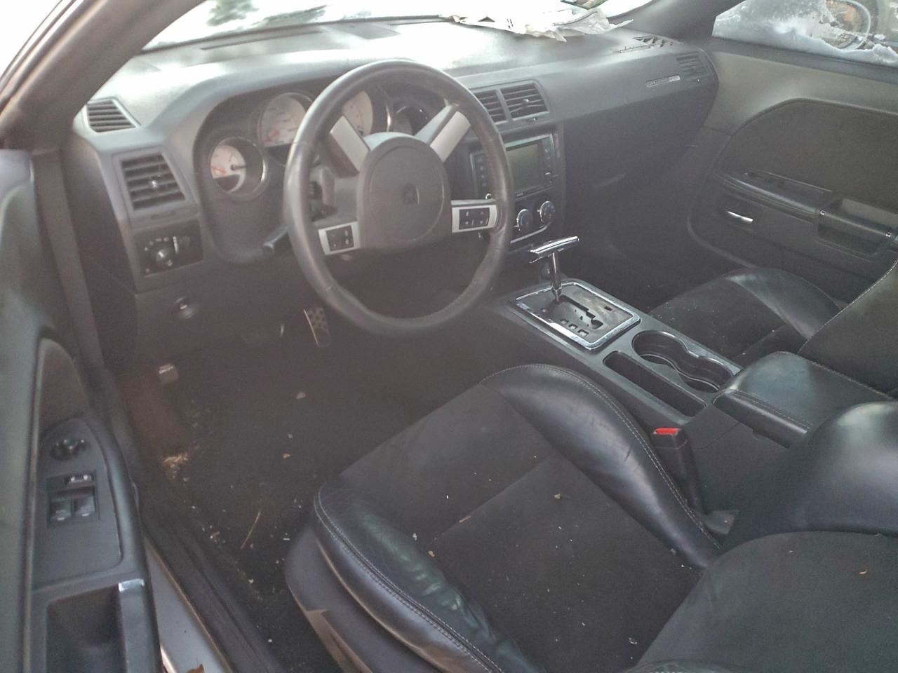 Dodge Challenger Srt-8 Image 10