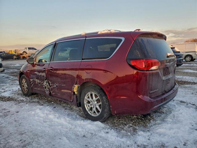 Chrysler Pacifica Touring L Image 9