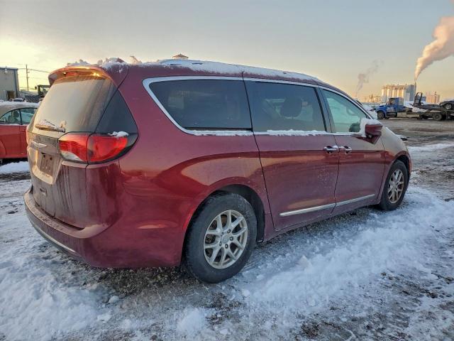 Chrysler Pacifica Touring L Image 11