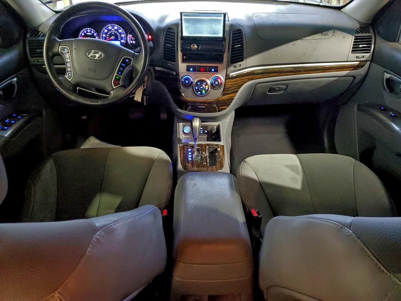 Hyundai SANTA FE Se Image 10