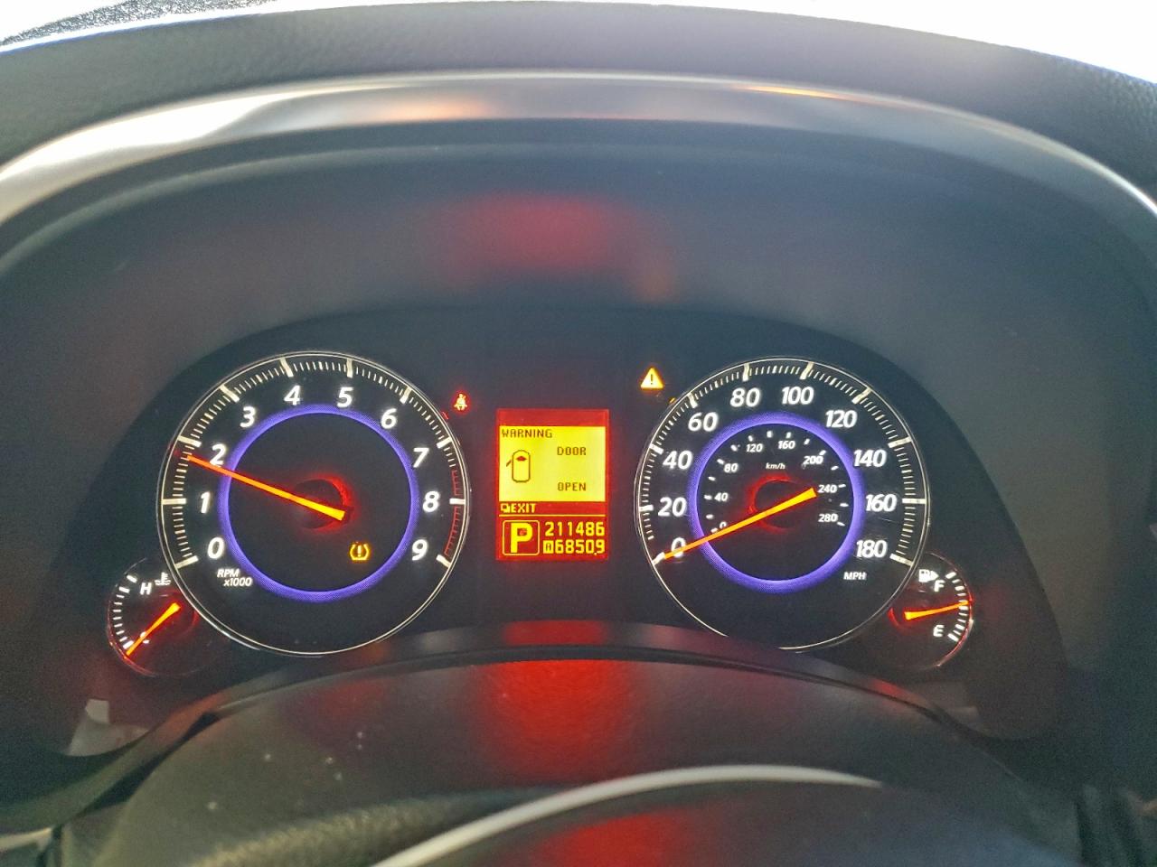 INFINITI Fx Image 11