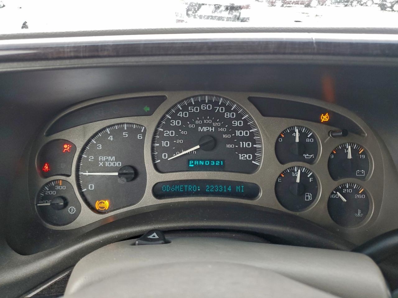 GMC Yukon Denali Image 7