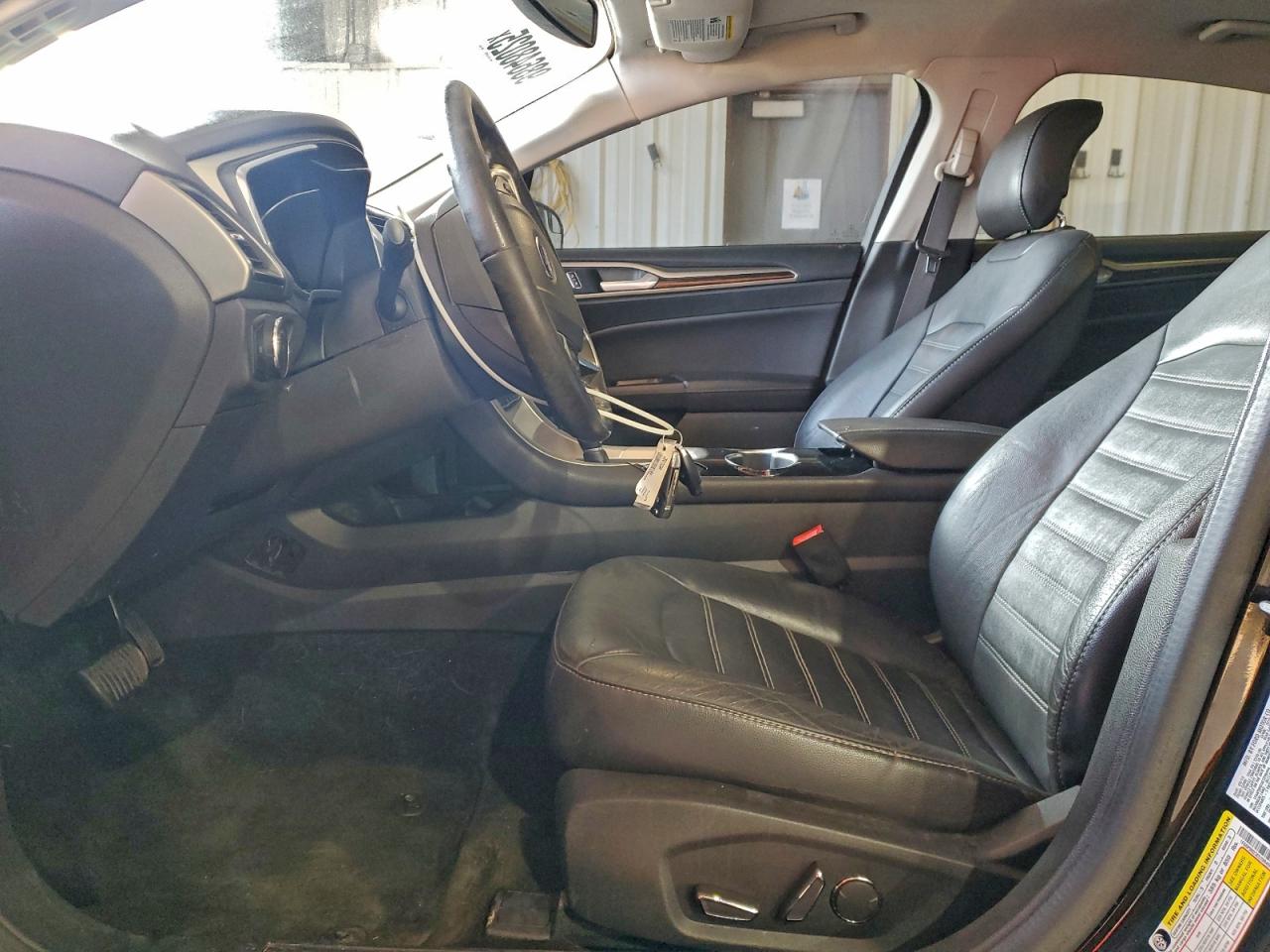 Ford Fusion Se Image 8