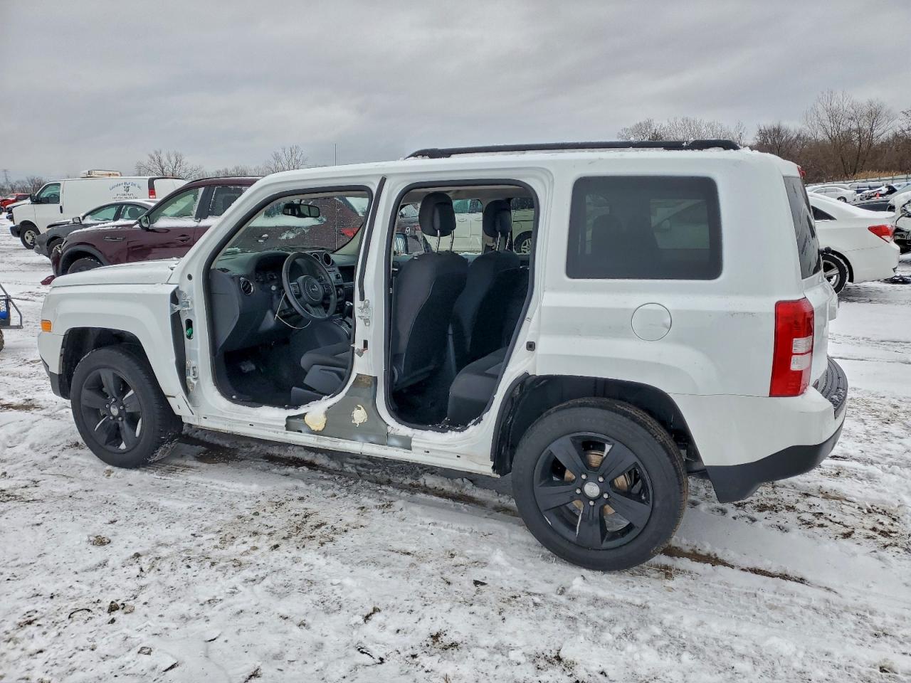 Jeep Patriot Latitude Image 13