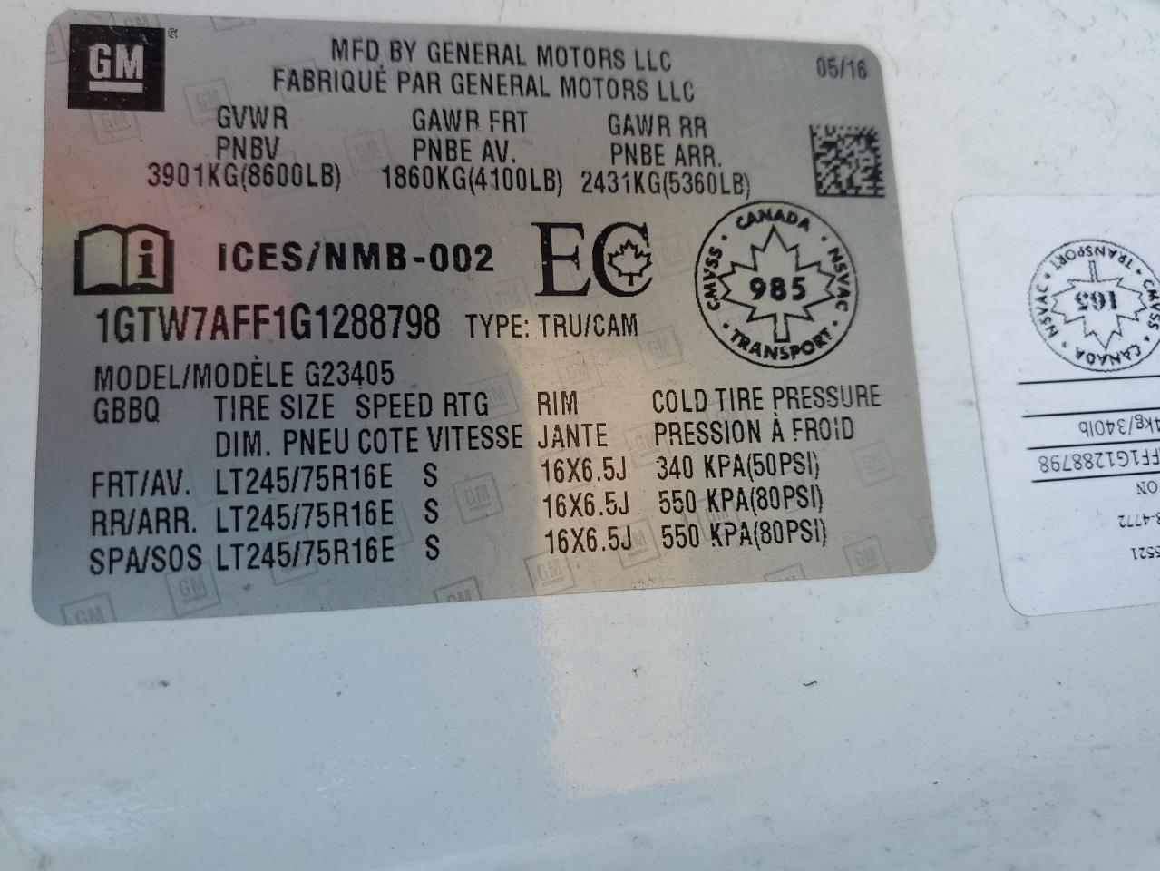 GMC Savana G2500 Image 11