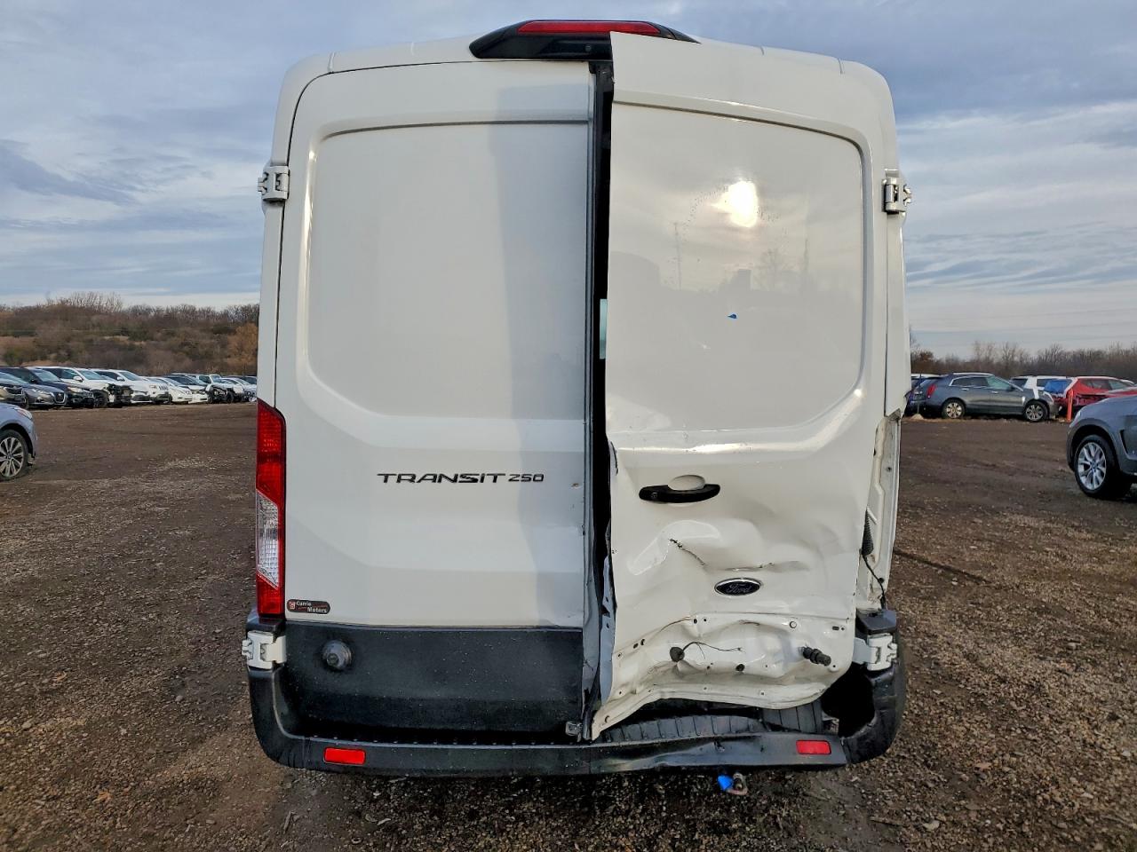 Ford Transit T-250 Image 14