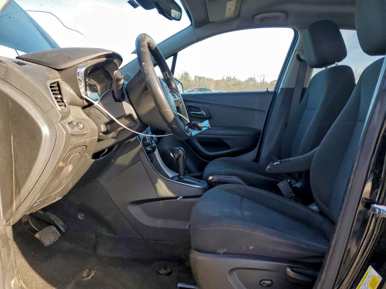 Chevrolet Trax Ls Image 8