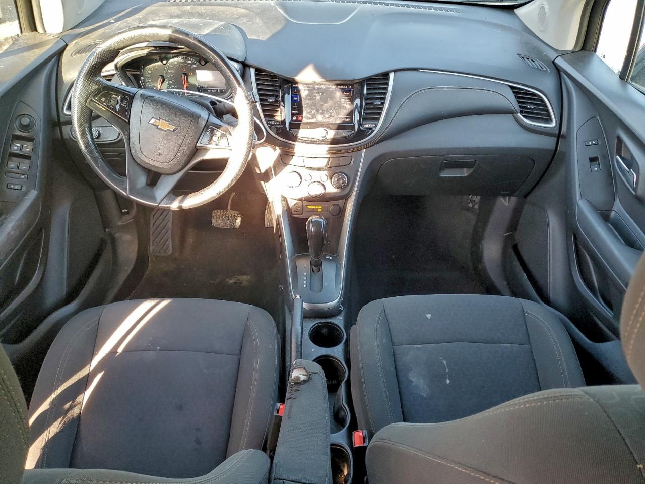 Chevrolet Trax Ls Image 12