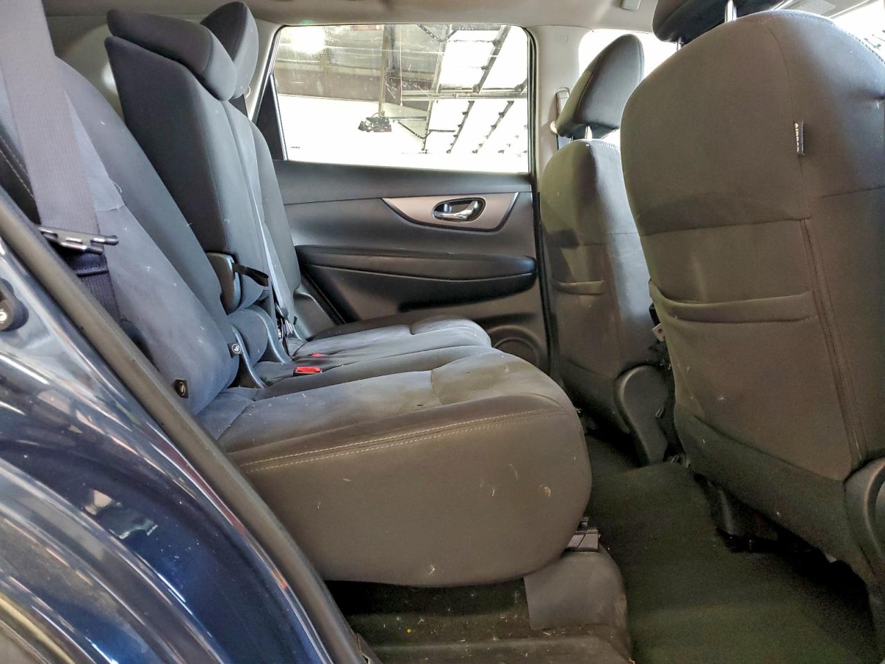 Nissan Rogue S Image 10