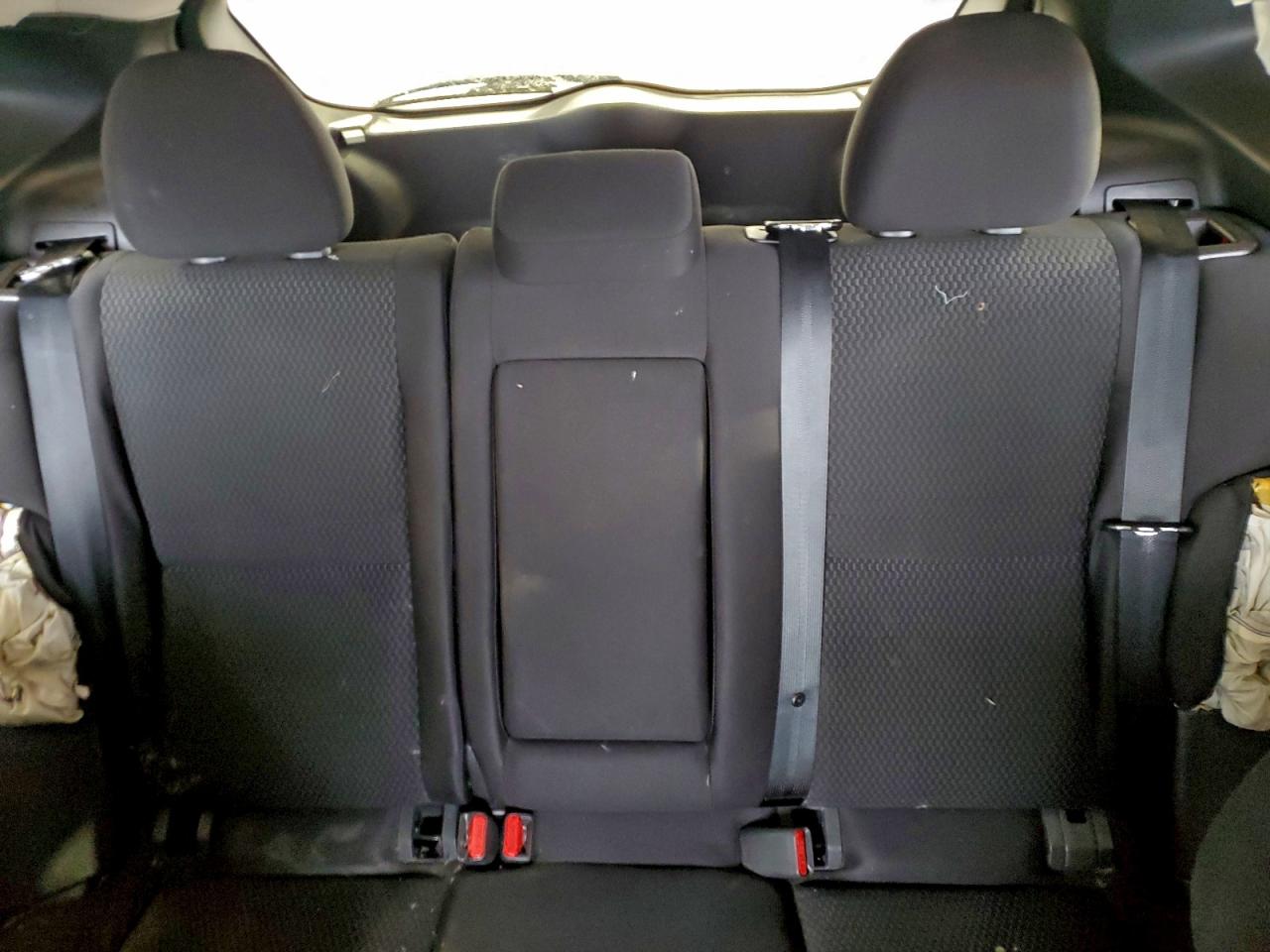 Nissan Rogue S Image 8