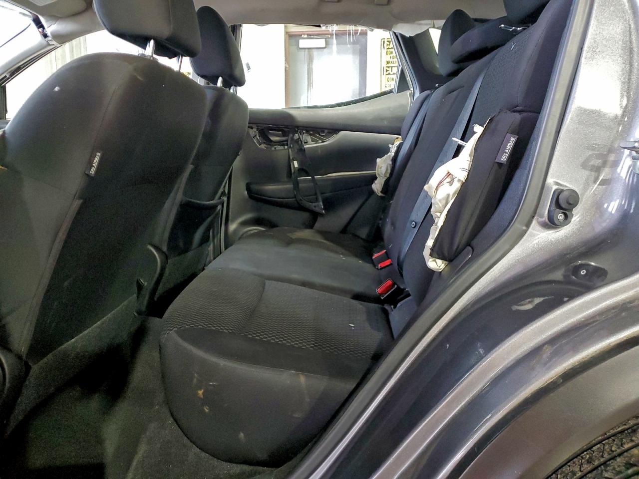 Nissan Rogue S Image 11