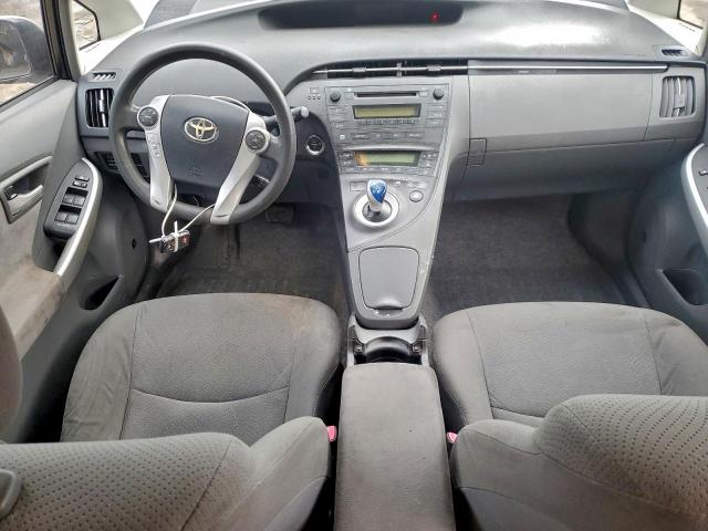 Toyota Prius Image 12
