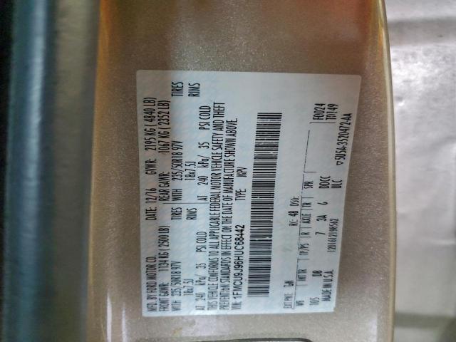 Ford Escape Titanium Image 10