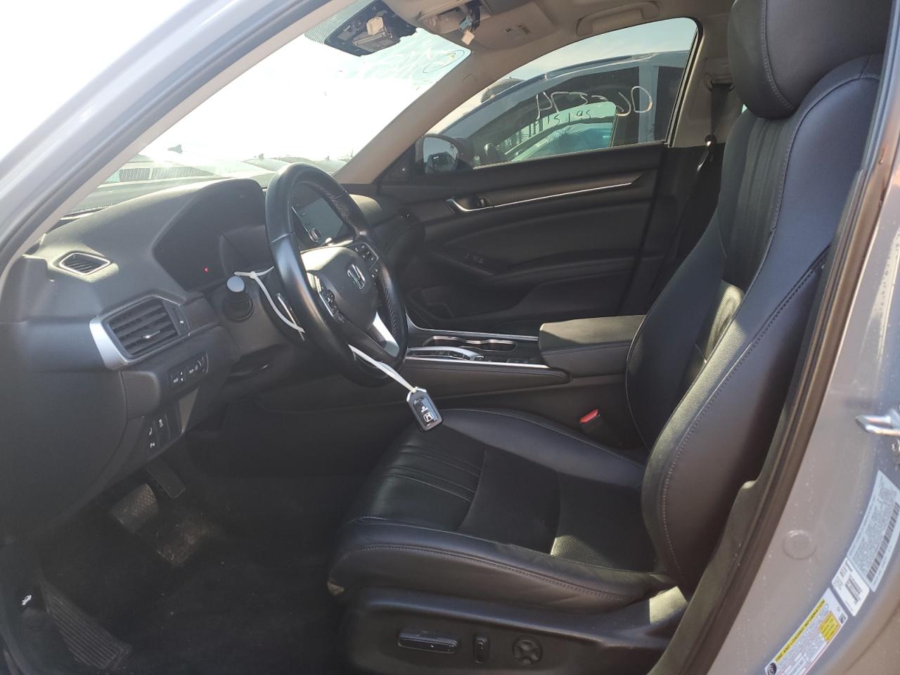 Honda Accord Touring Hybrid Image 11