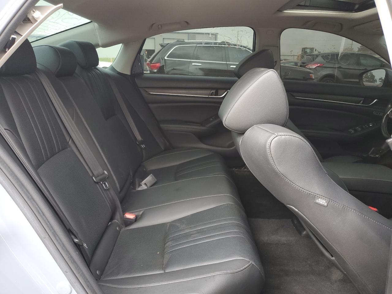 Honda Accord Touring Hybrid Image 8