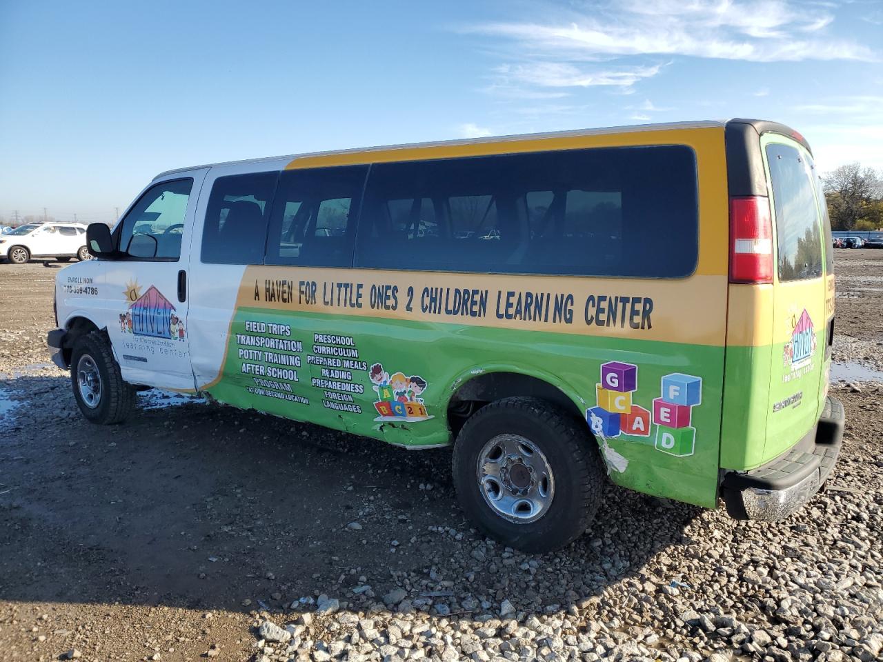 GMC Savana G3500 Image 5