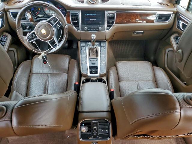 Porsche Macan S Image 6