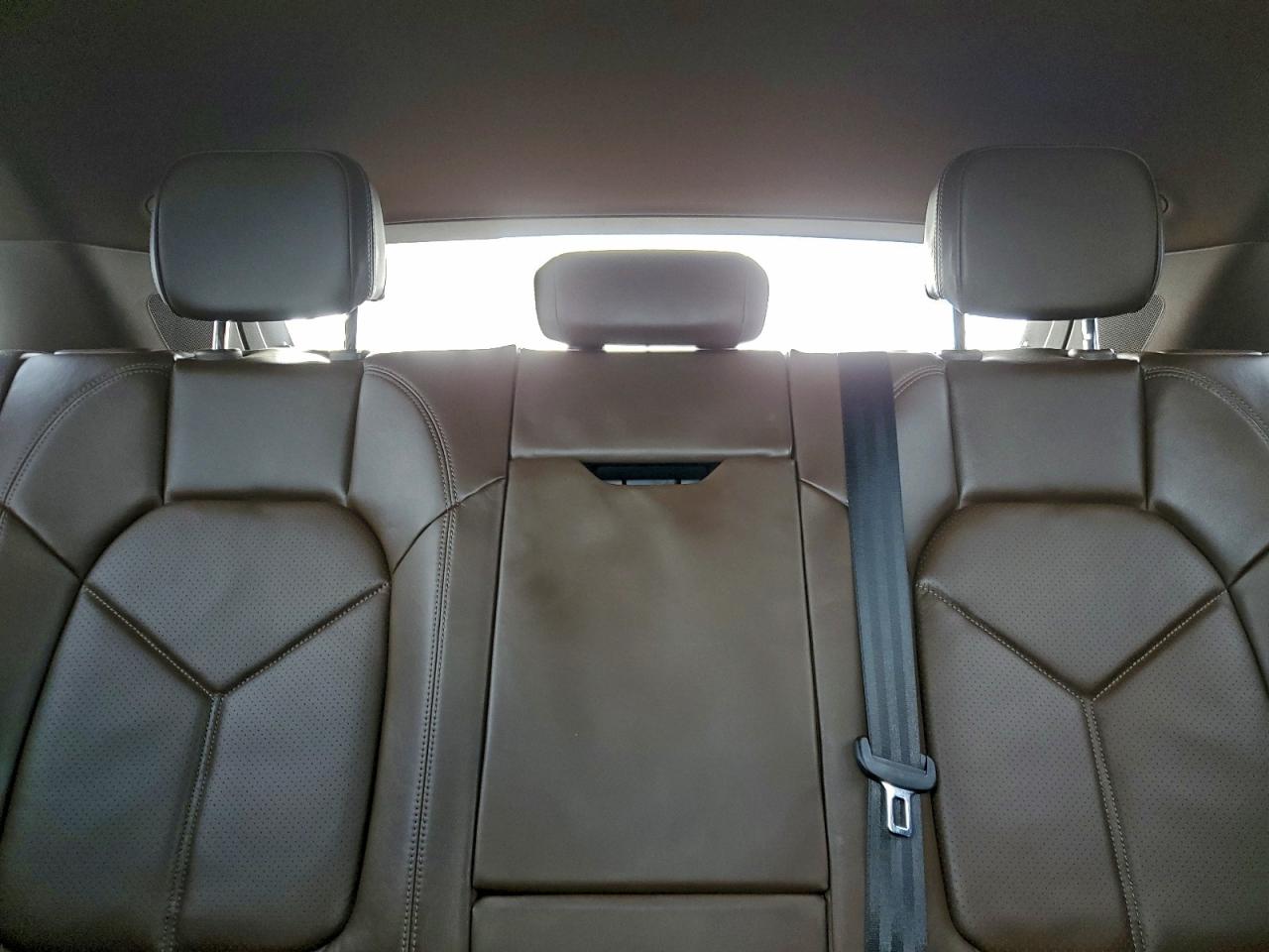 Porsche Macan S Image 8