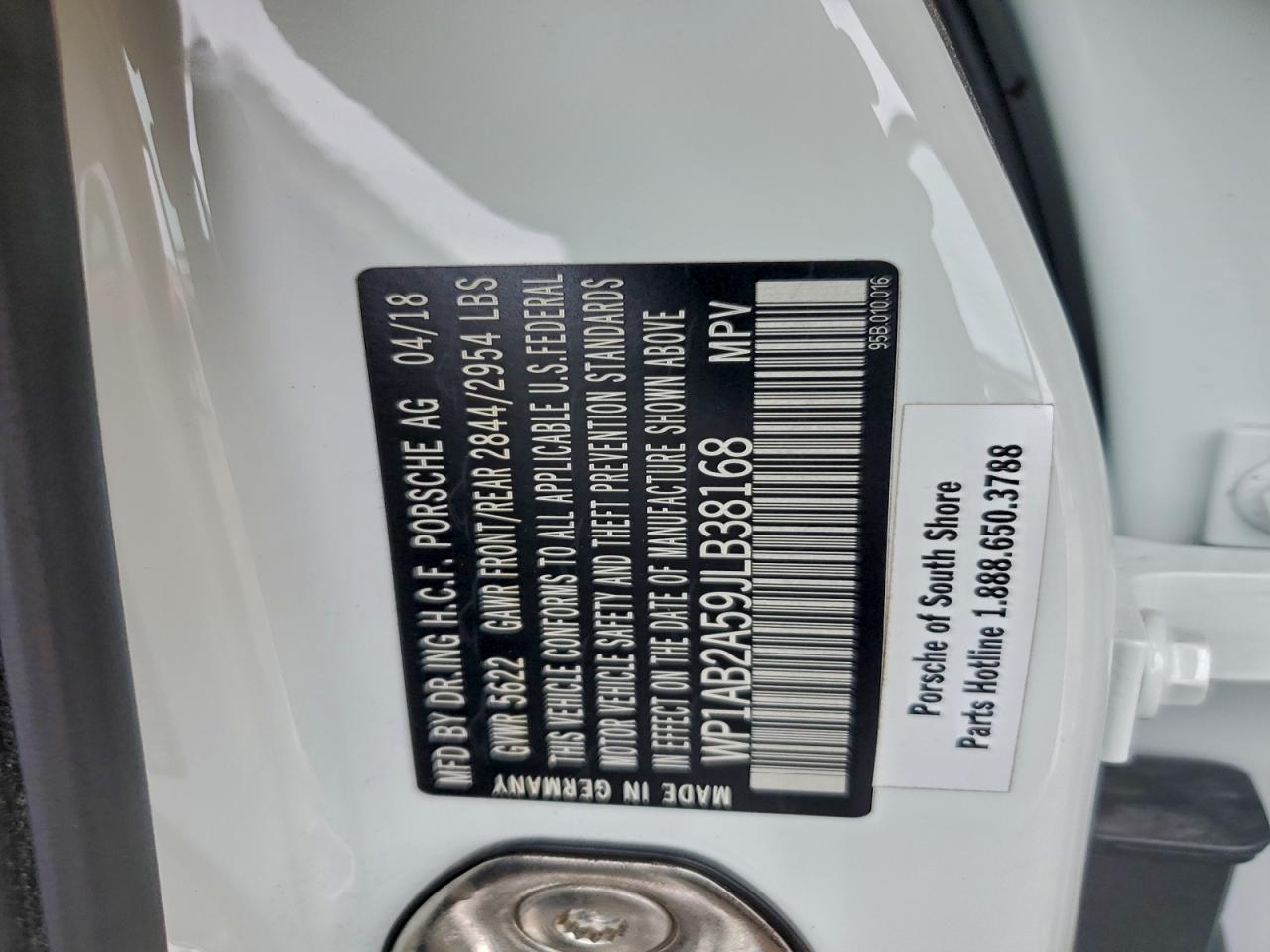 Porsche Macan S Image 9