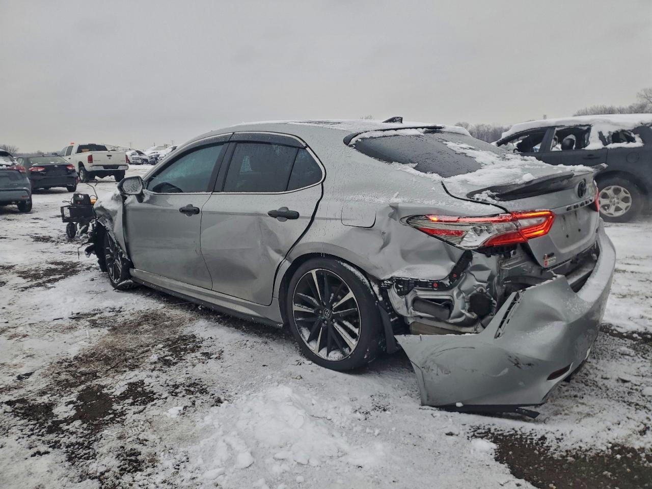 Toyota Camry Xse Image 5