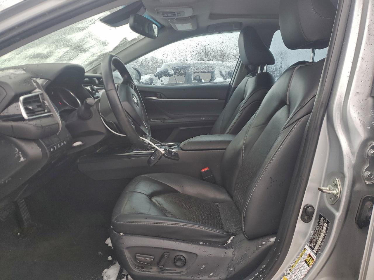 Toyota Camry Xse Image 4