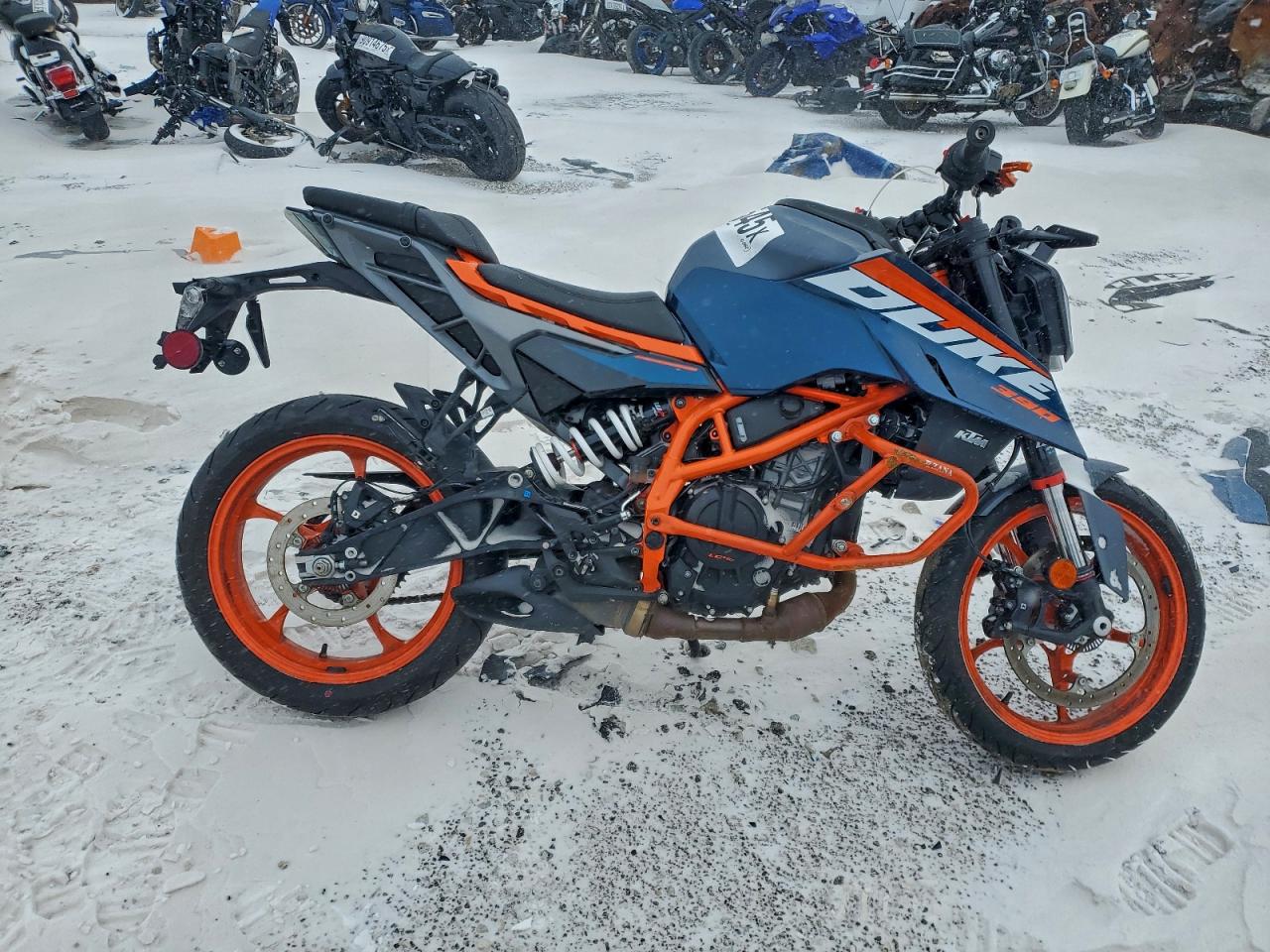 KTM Motorcycle Duke Image 1
