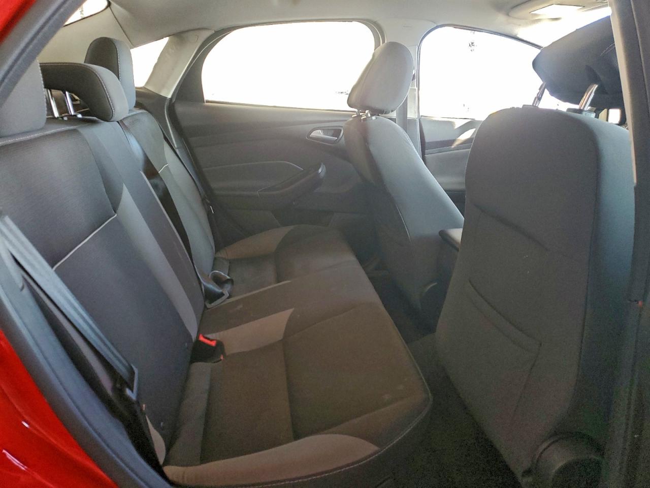 Ford Focus Se Image 11