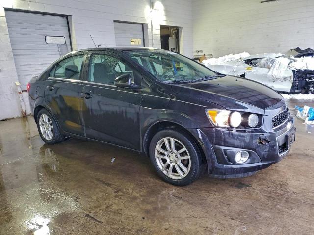 Chevrolet Sonic Lt Image 5