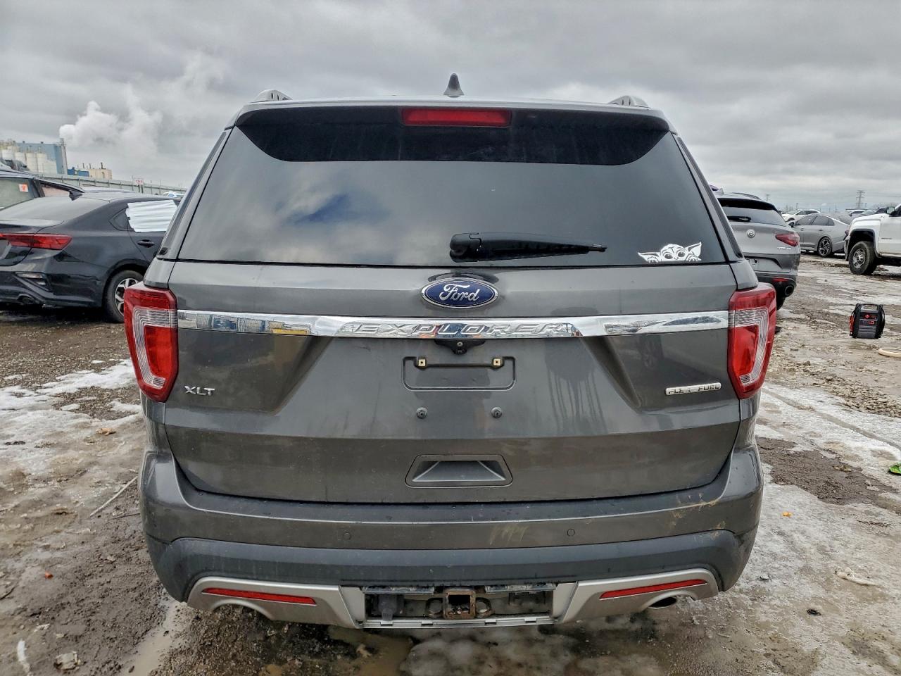 Ford Explorer Xlt Image 12