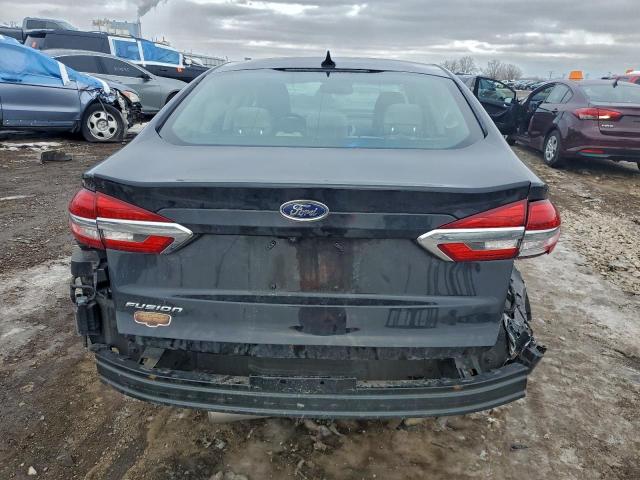 Ford Fusion S Image 5