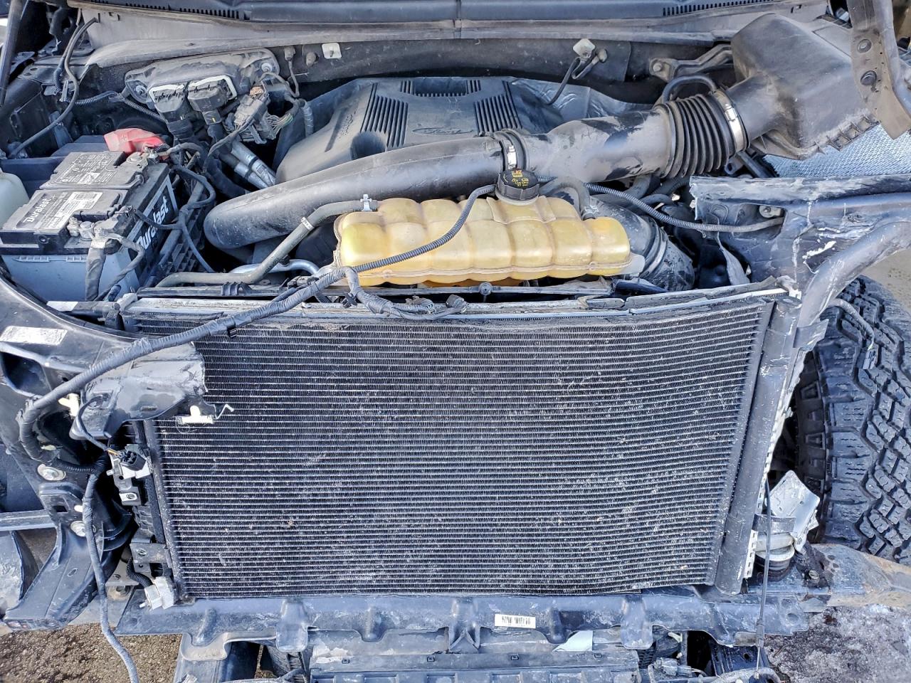 Ford F-150 Supercrew Image 7