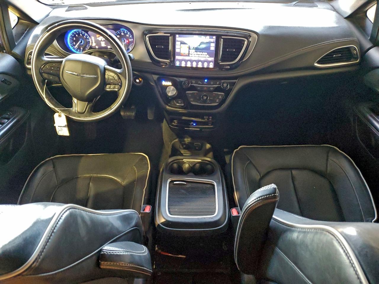 Chrysler Pacifica Limited Image 6