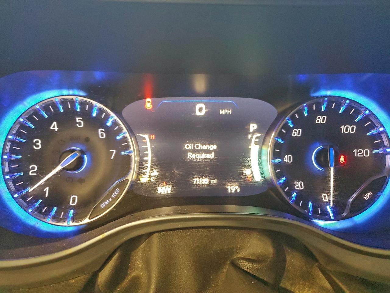 Chrysler Pacifica Limited Image 9