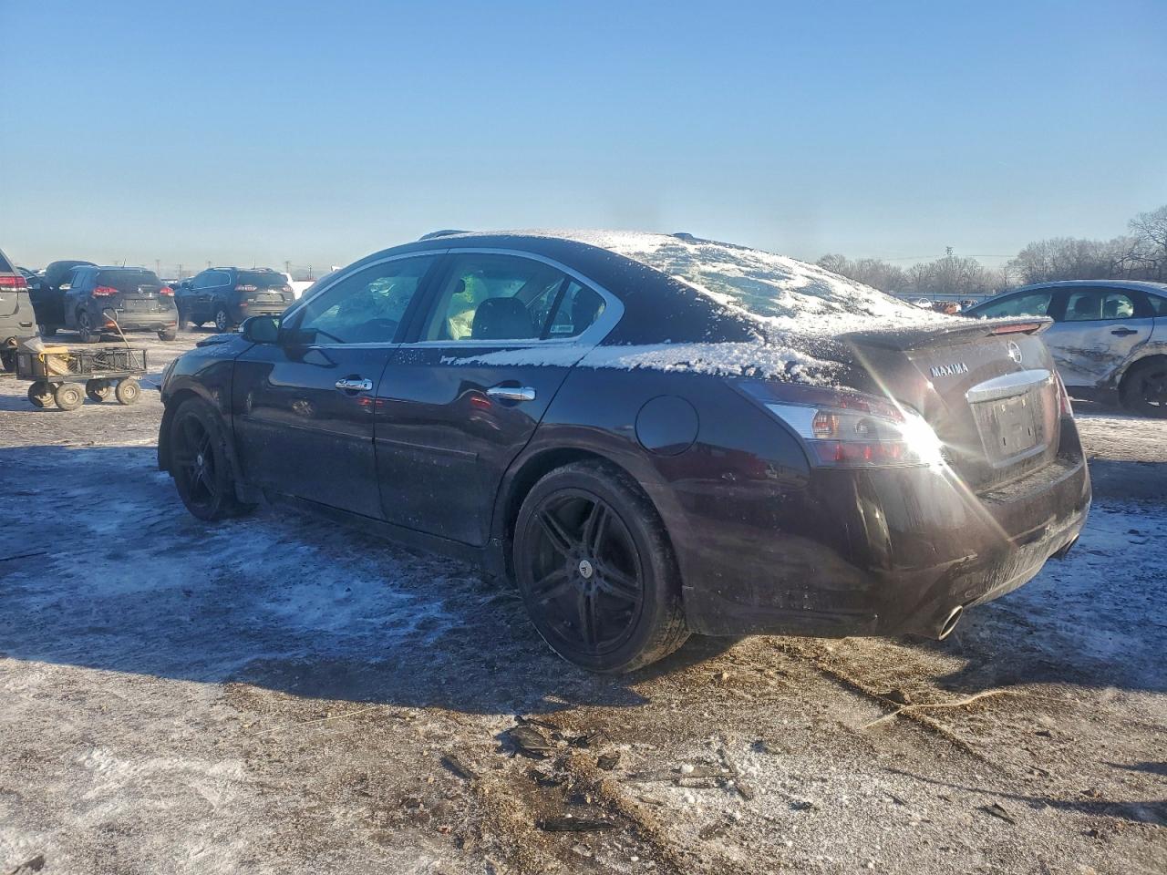 Nissan Maxima S Image 5