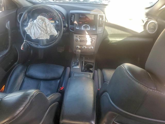 Nissan Maxima S Image 9