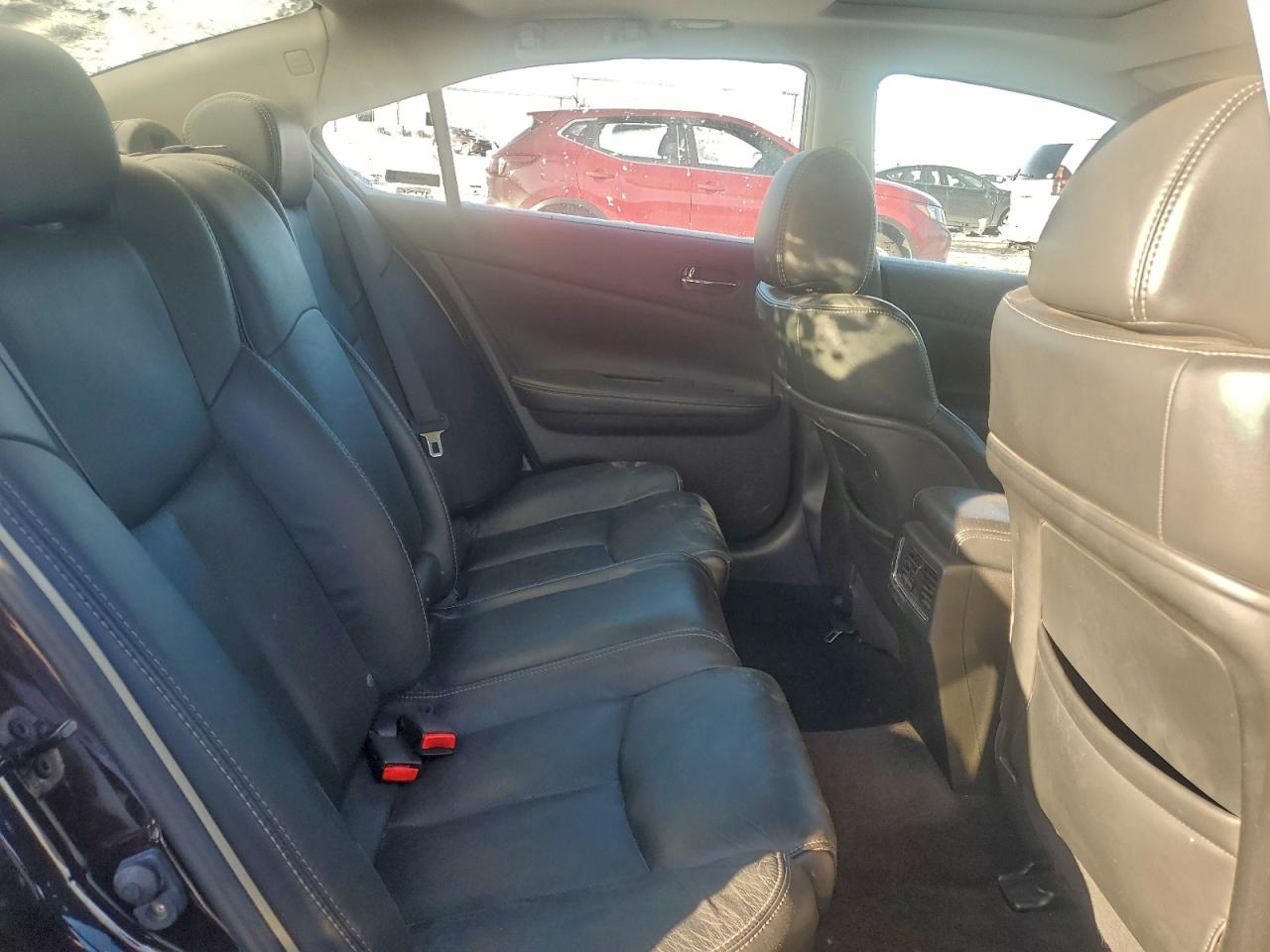 Nissan Maxima S Image 10