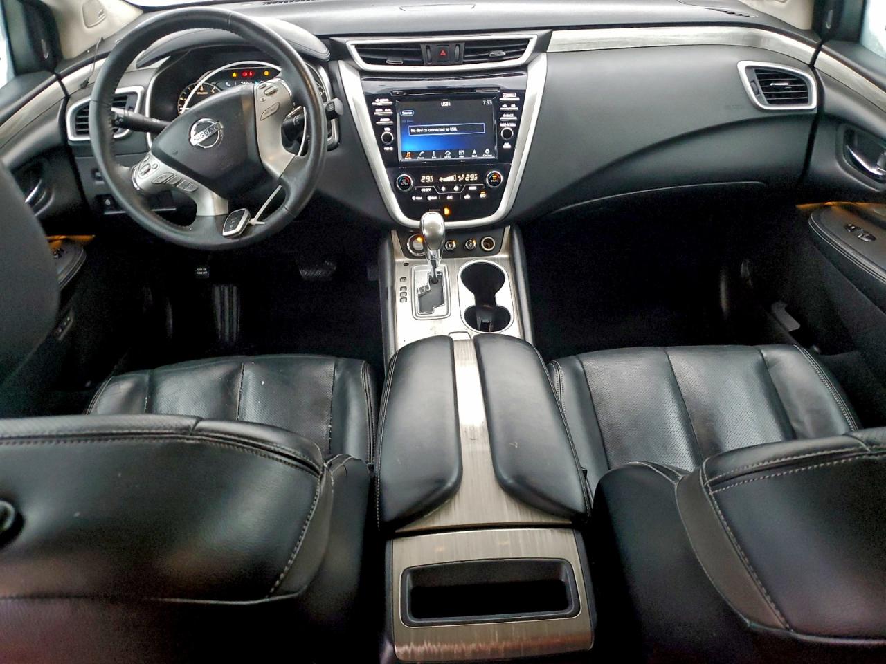 Nissan Murano S Image 8