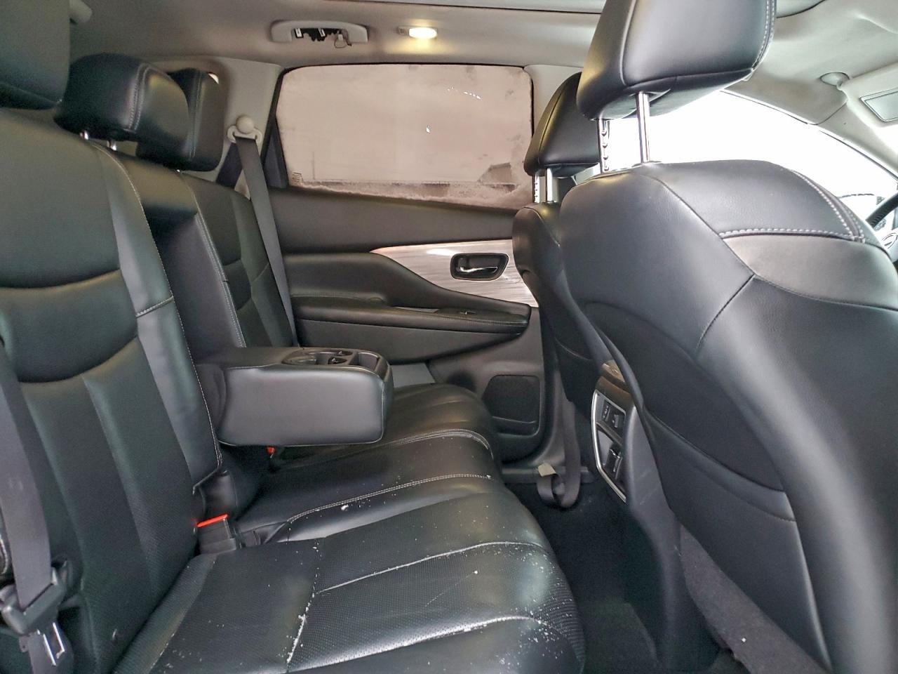 Nissan Murano S Image 9