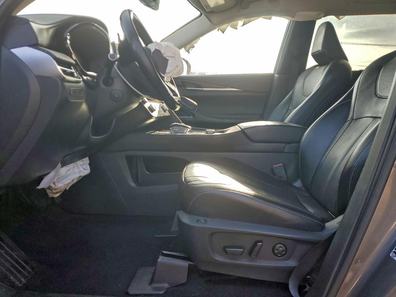 INFINITI Qx Sensory Image 9