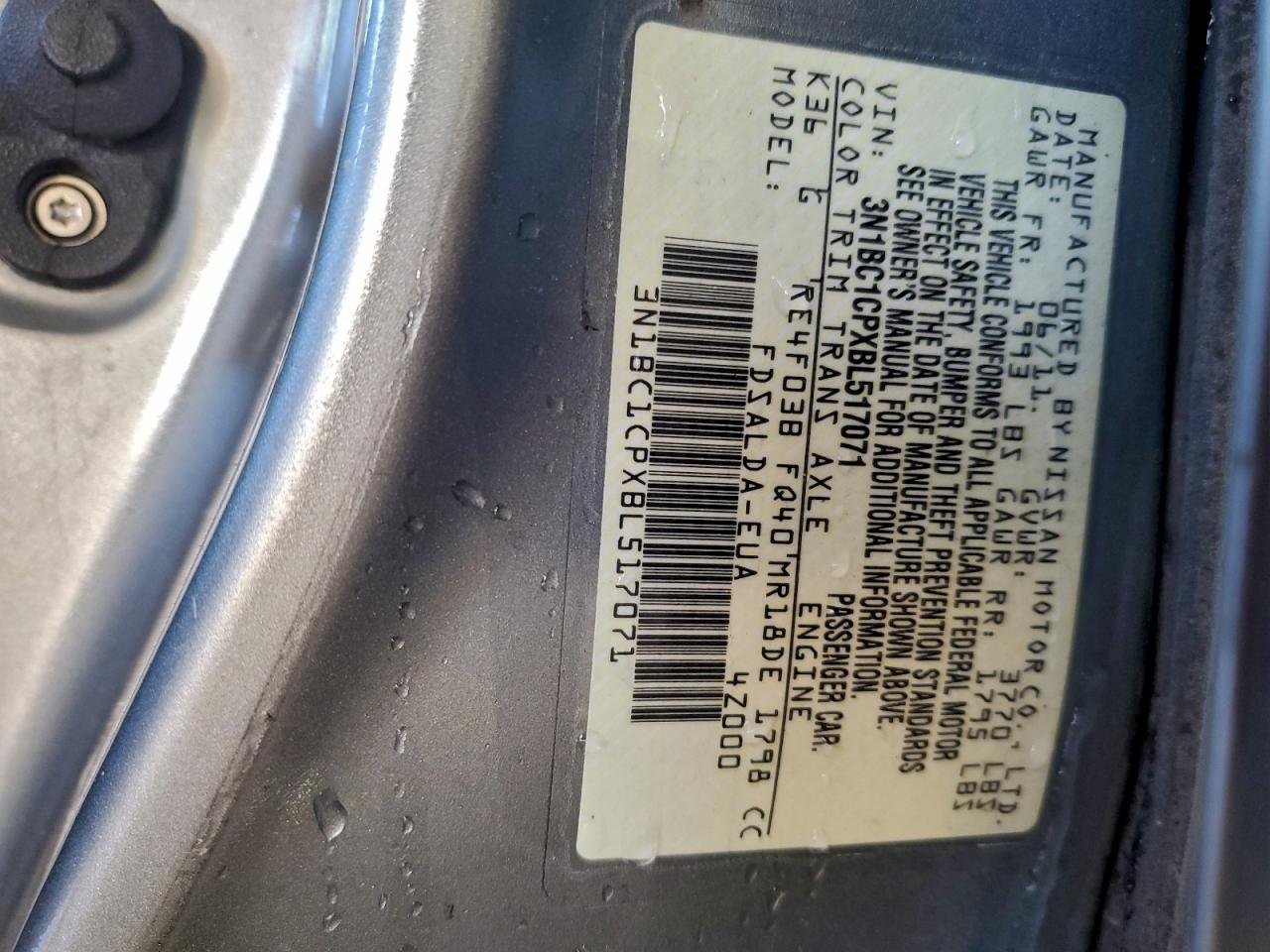 Nissan Versa S Image 12