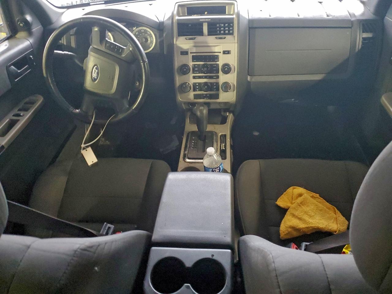 Ford Escape Xlt Image 8