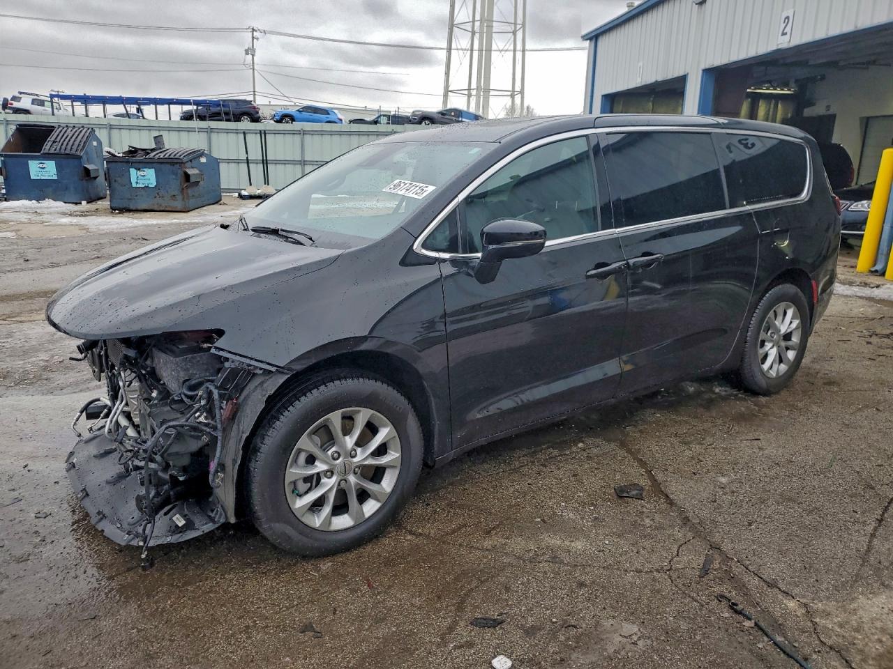 Chrysler Pacifica Select Image 1