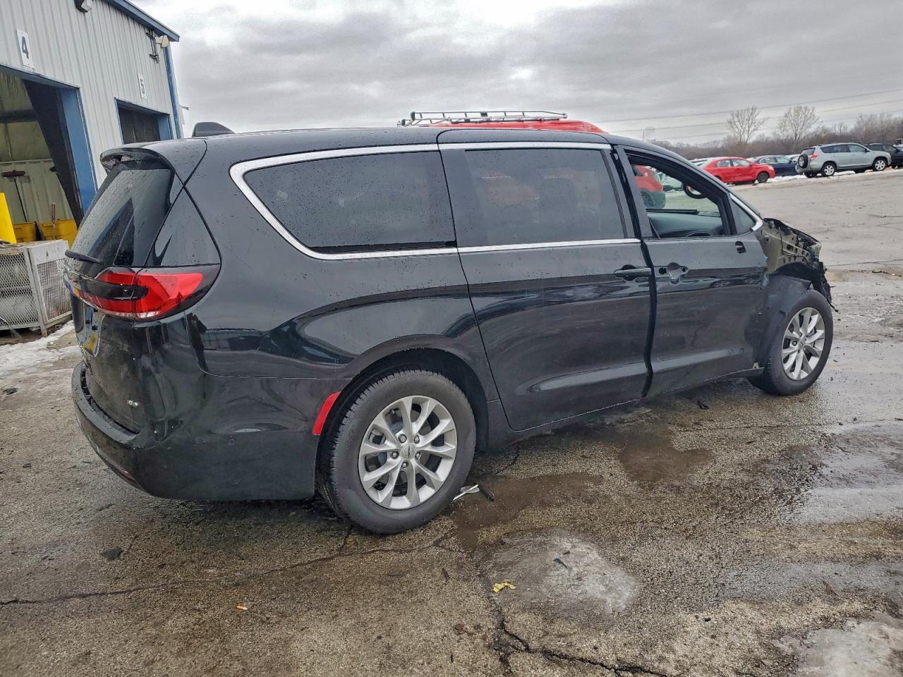 Chrysler Pacifica Select Image 4